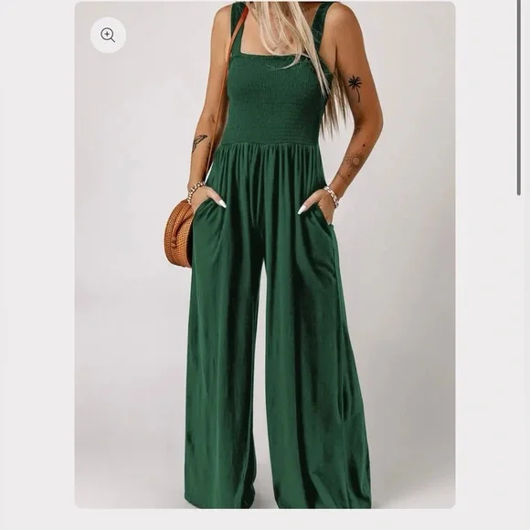 Wide leg Jumpsuit - Picture 1 of 4